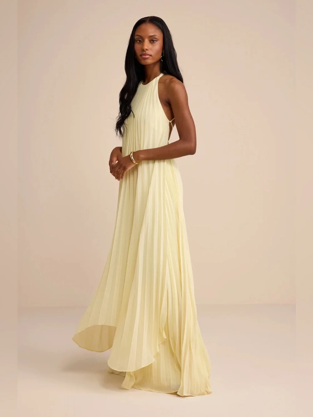 yellow lulus dress Womens Spaghetti Straps Long Formal XS Fall in love with this sleek woven satin dress that features a V Yellow Maxi Dress | Womens